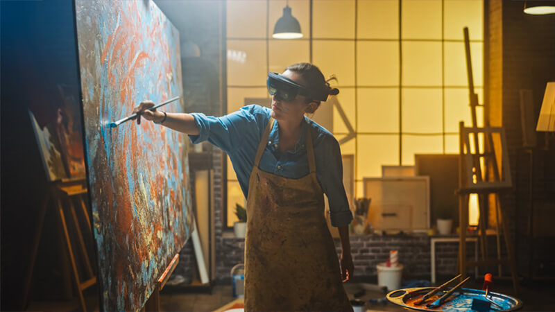 Making Art Come Alive: Exploring AR/VR in the Creative Arts Making Art Come Alive