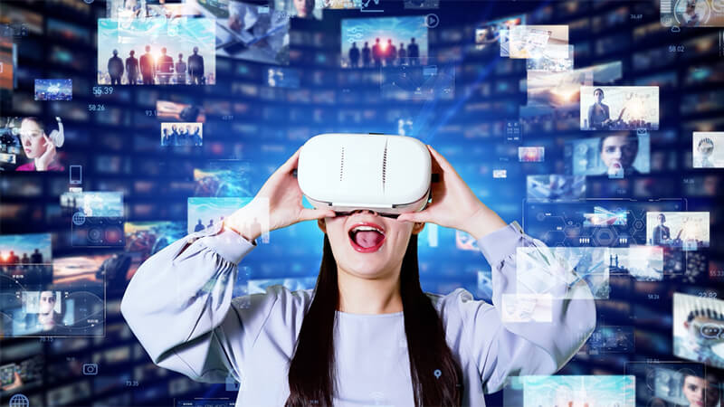 Reality Meets Fiction: AR/VR in the Movie and Entertainment Industry Reality Meets Fiction
